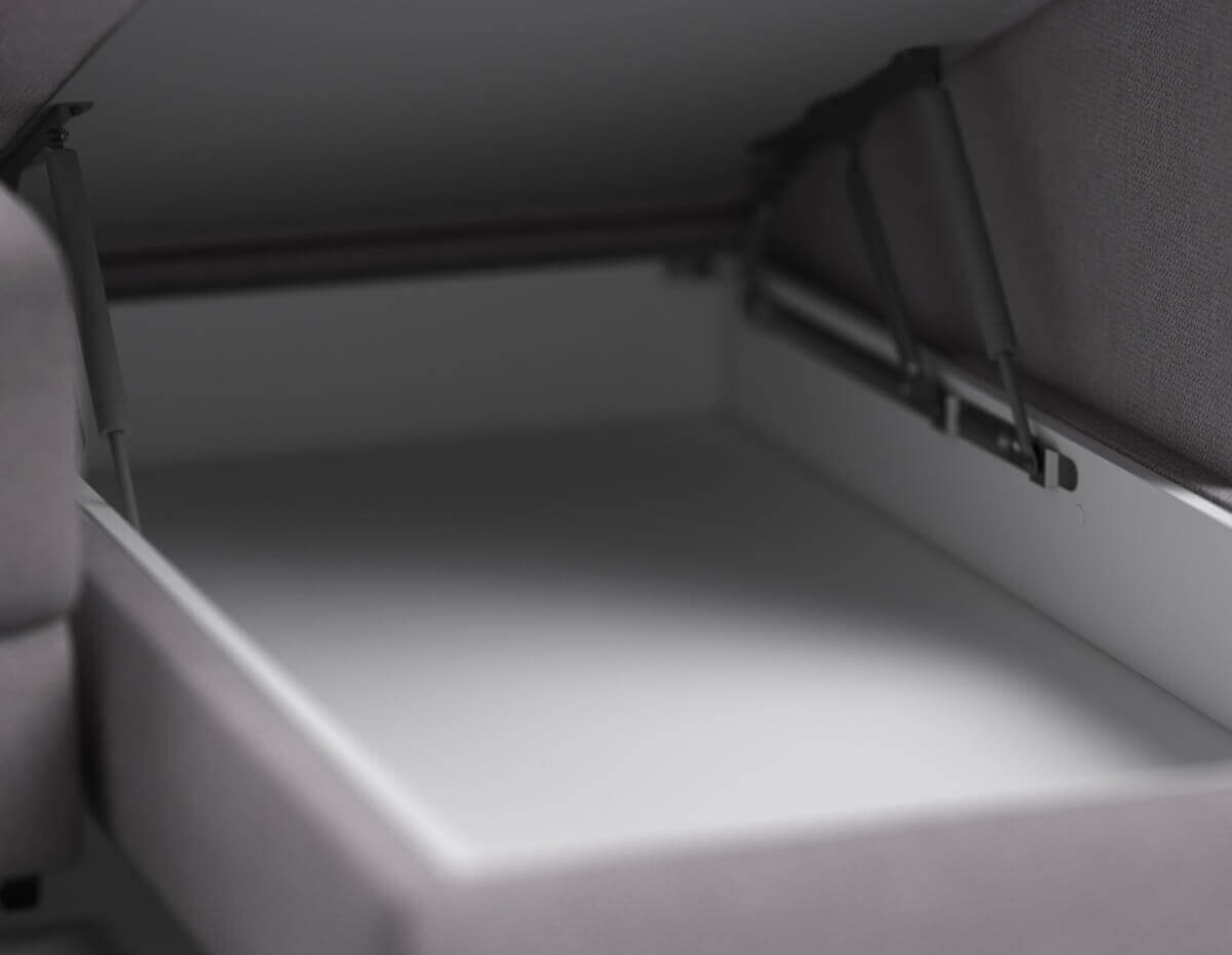 Бельевой короб в оттоманке, который легко поднимается с помощью газлифтов.